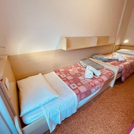 App4Rent Saturno 4 - Family Apartment, Wifi, Parking Lido di Jesolo Exterior foto