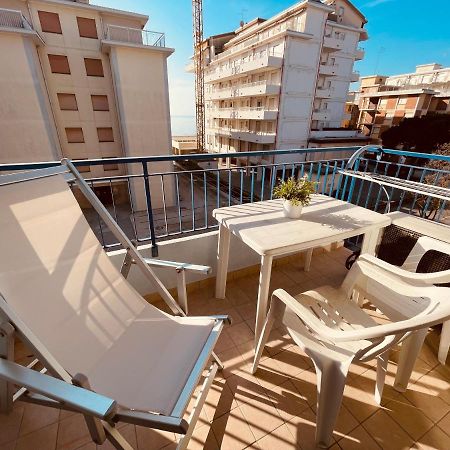 App4Rent Saturno 4 - Family Apartment, Wifi, Parking Lido di Jesolo Exterior foto