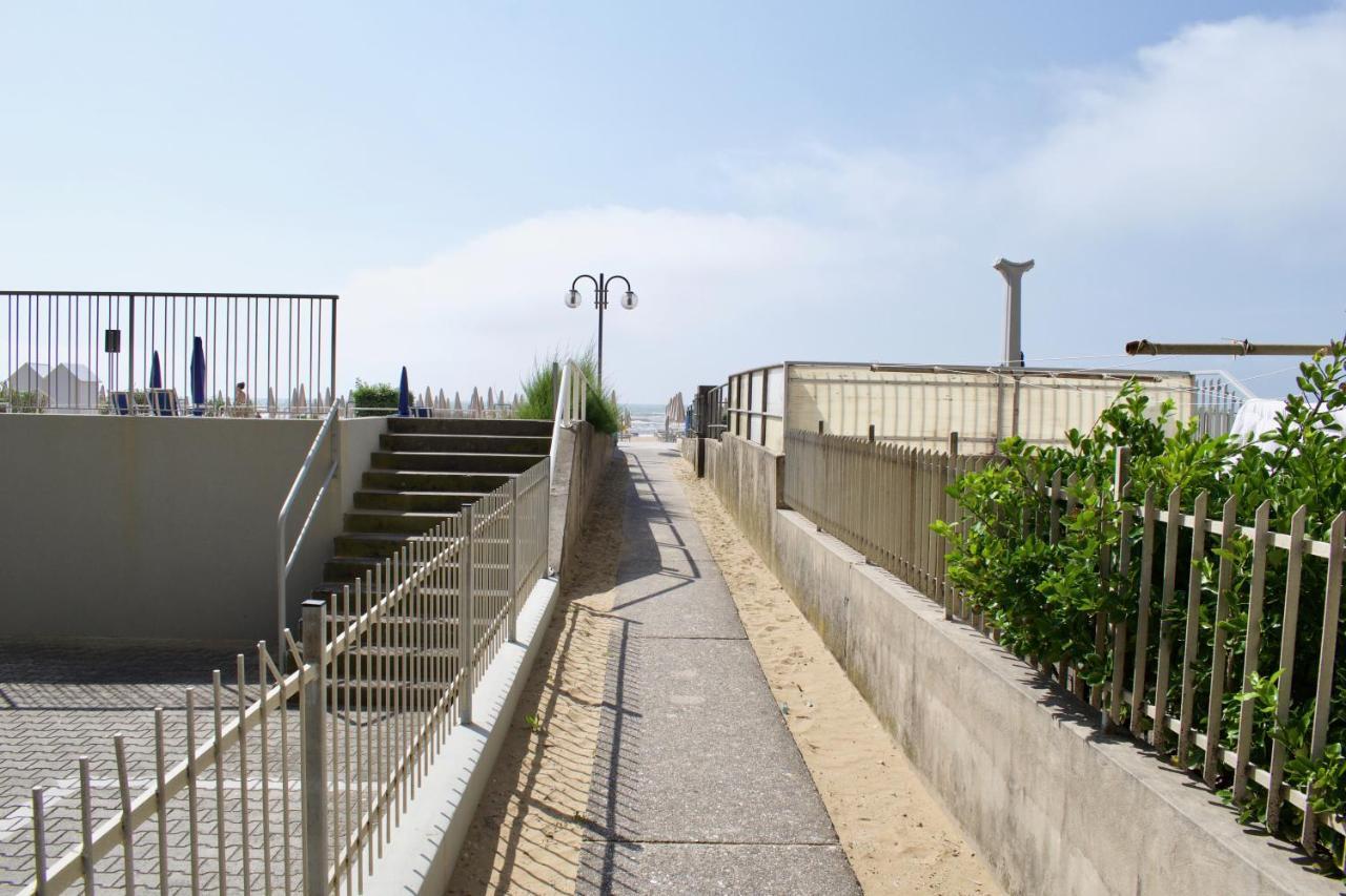App4Rent Saturno 4 - Family Apartment, Wifi, Parking Lido di Jesolo Exterior foto