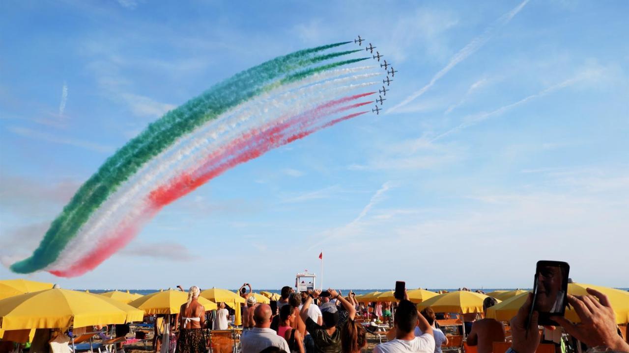 App4Rent Saturno 4 - Family Apartment, Wifi, Parking Lido di Jesolo Exterior foto