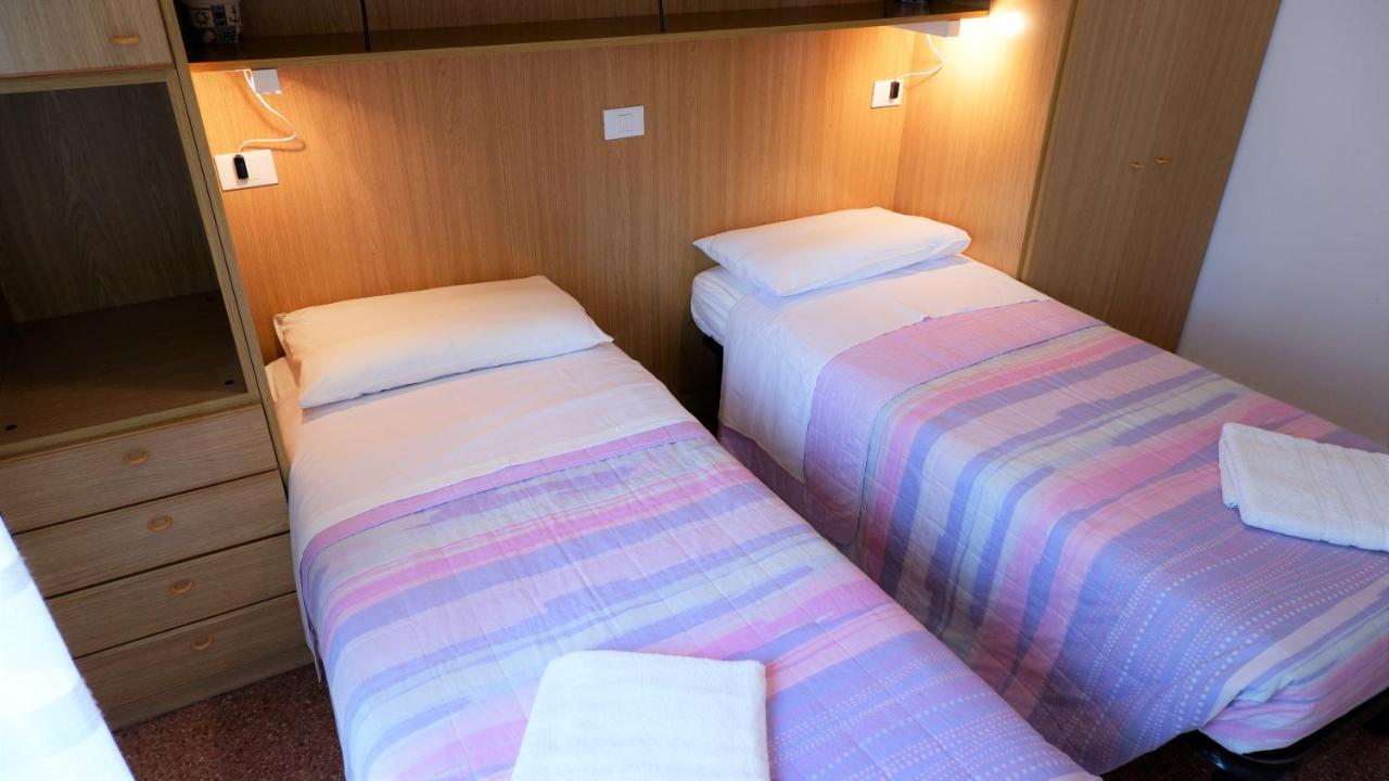App4Rent Saturno 4 - Family Apartment, Wifi, Parking Lido di Jesolo Exterior foto